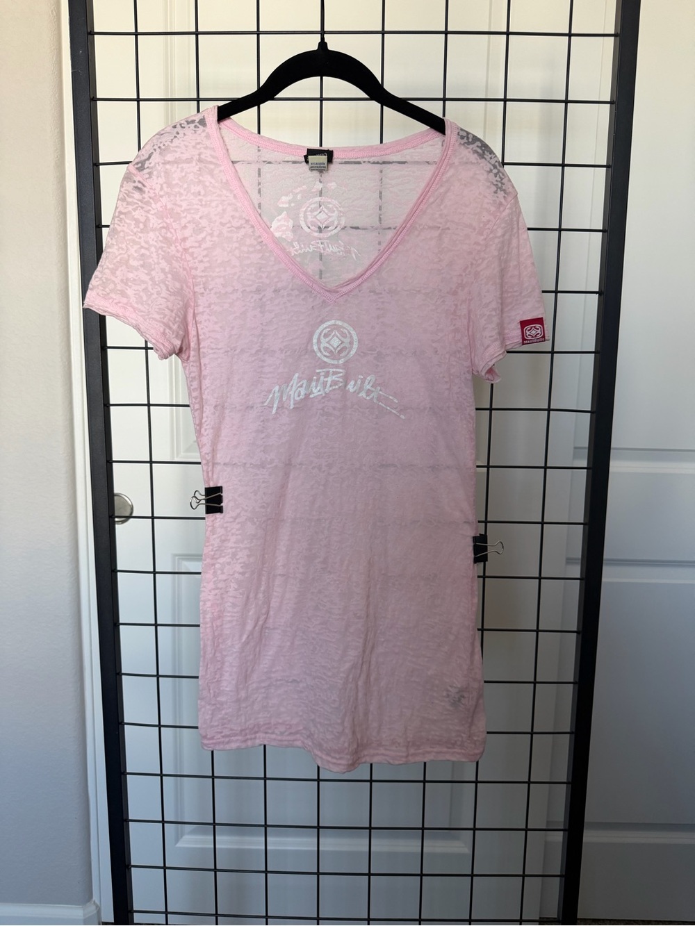 Maui Built Light Pink V-Neck Short Sleeve Tee with Subtle Texture
